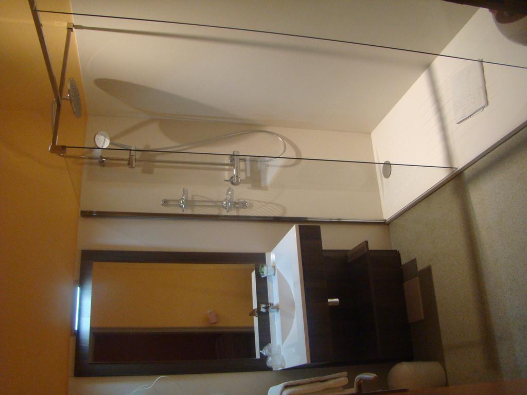 Logis Hotel De France Rochechouart Zimmer foto